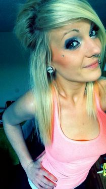 Famous blonde bombshell